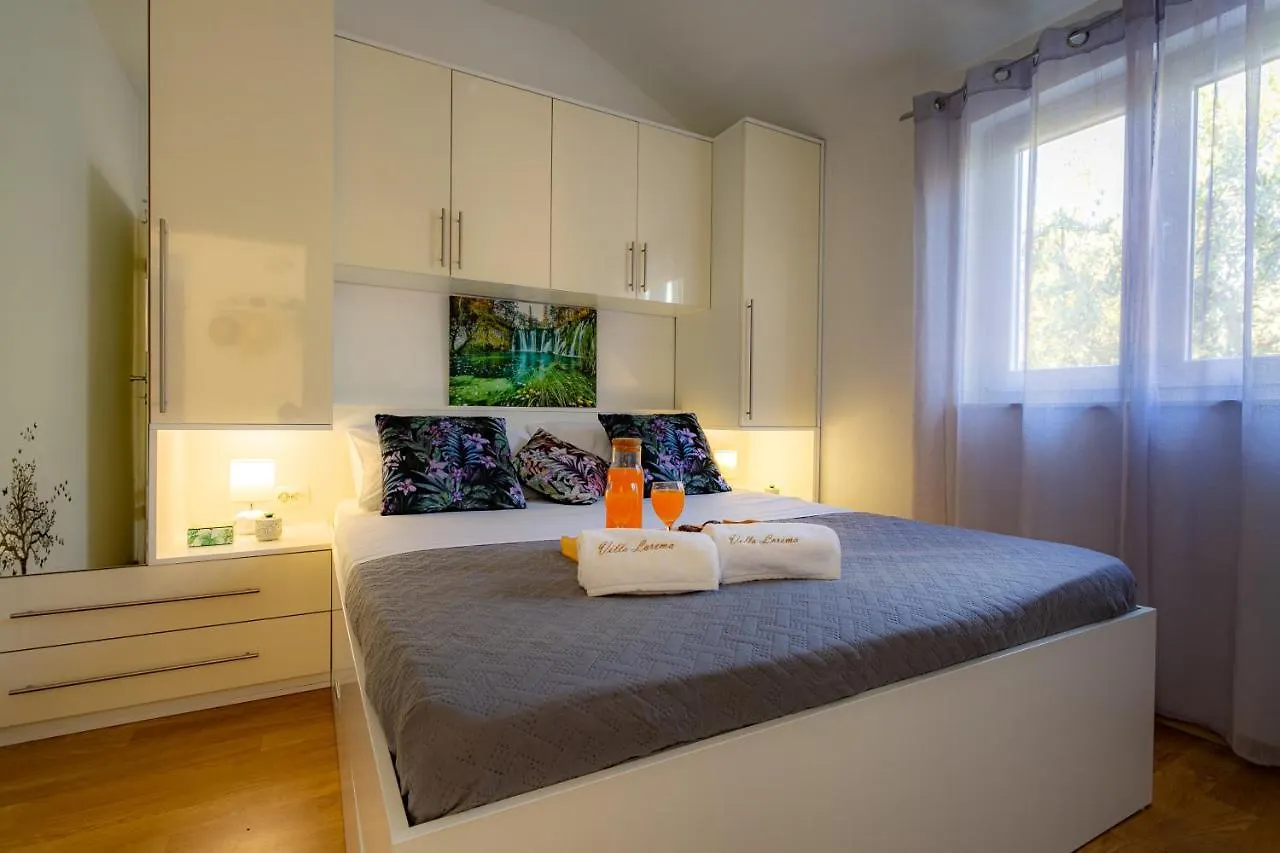 סבטי פיליפ אי ג'קוב Villa Lorema-Pet Friendly On 5000 Sqm Garden,Pool, Jacuzzi, Billiard&Ps5 קרואטיה