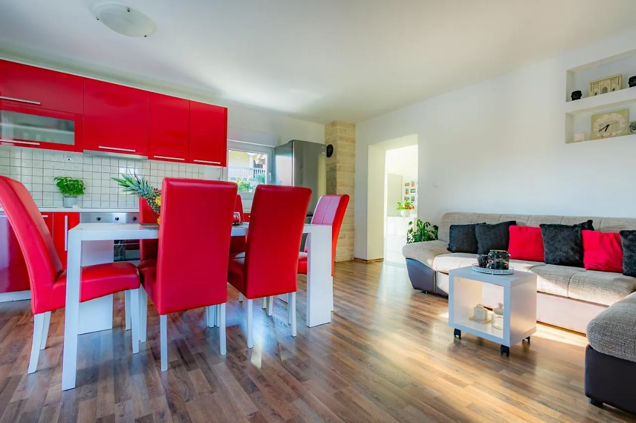 סבטי פיליפ אי ג'קוב Villa Lorema-Pet Friendly On 5000 Sqm Garden,Pool, Jacuzzi, Billiard&Ps5 0*, סבטי פיליפ אי ג'קוב
